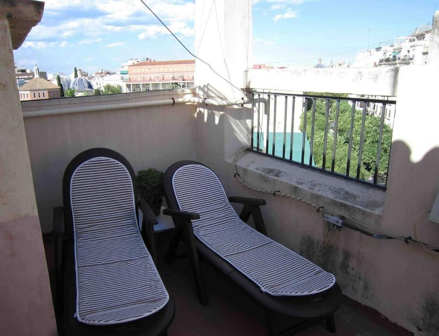Young Penthouse Valencia Luaran gambar